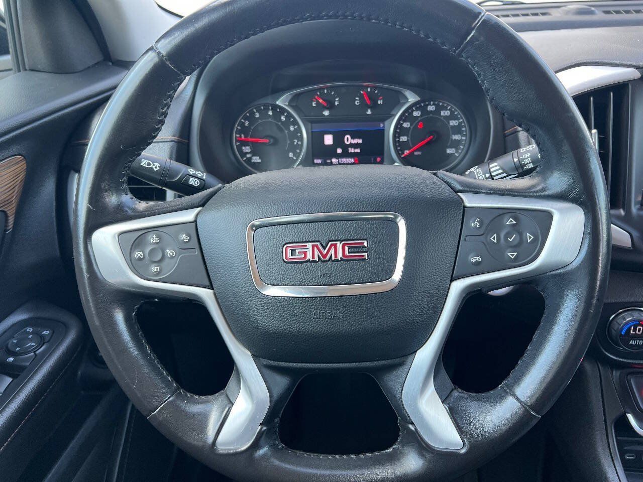 Used 2020 GMC Terrain SLE w/ Driver Convenience Package AWD/4WD image 10