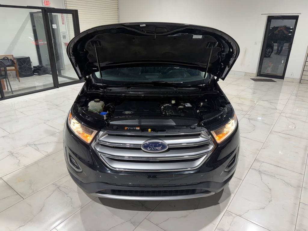 Used 2015 Ford Edge Titanium w/ Equipment Group 301A AWD/4WD image 4