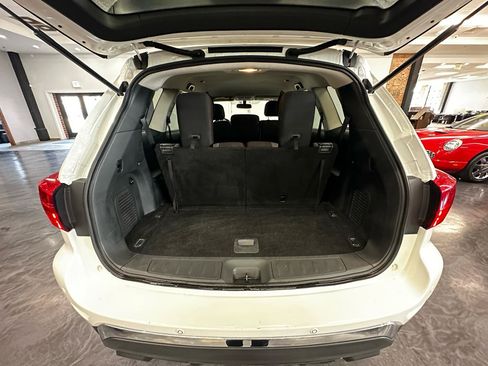 Used 2018 Nissan Pathfinder SV w/ SV Tech Package AWD/4WD image 13