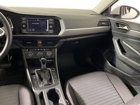 Used 2024 Volkswagen Jetta S image 17