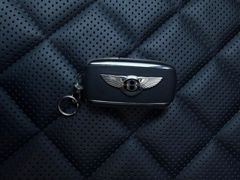 Used 2017 Bentley Flying Spur S W12 AWD/4WD image 23