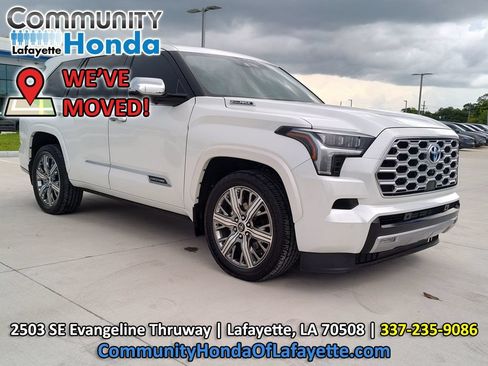 Used 2024 Toyota Sequoia Capstone AWD/4WD image 15