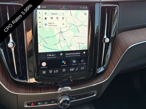 Certified 2023 Volvo XC60 B5 Ultimate w/ Climate Package AWD/4WD image 19