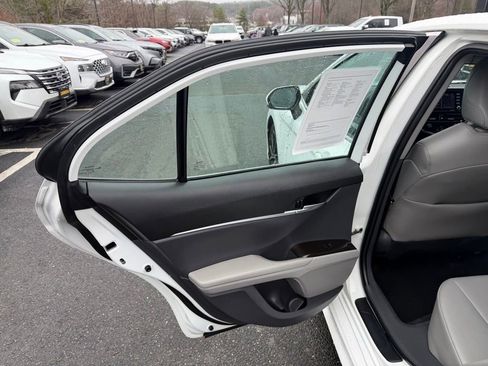 Used 2021 Toyota Camry SE image 22