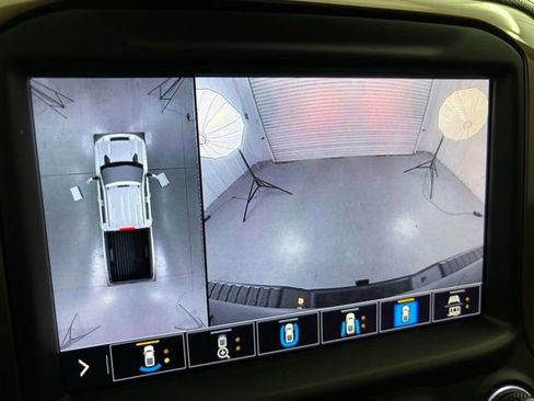 Used 2020 Chevrolet Silverado 2500 High Country w/ Z71 Off-Road Package image 25