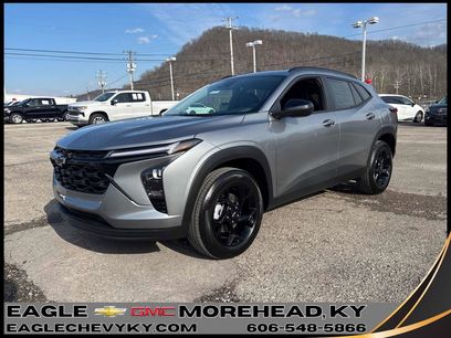 New 2026 Chevrolet Trax LT w/ Driver Confidence Package