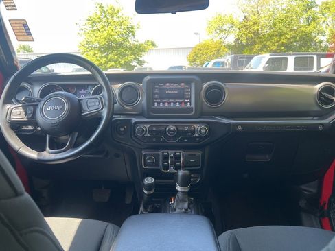Used 2022 Jeep Wrangler Unlimited Sport AWD/4WD image 19