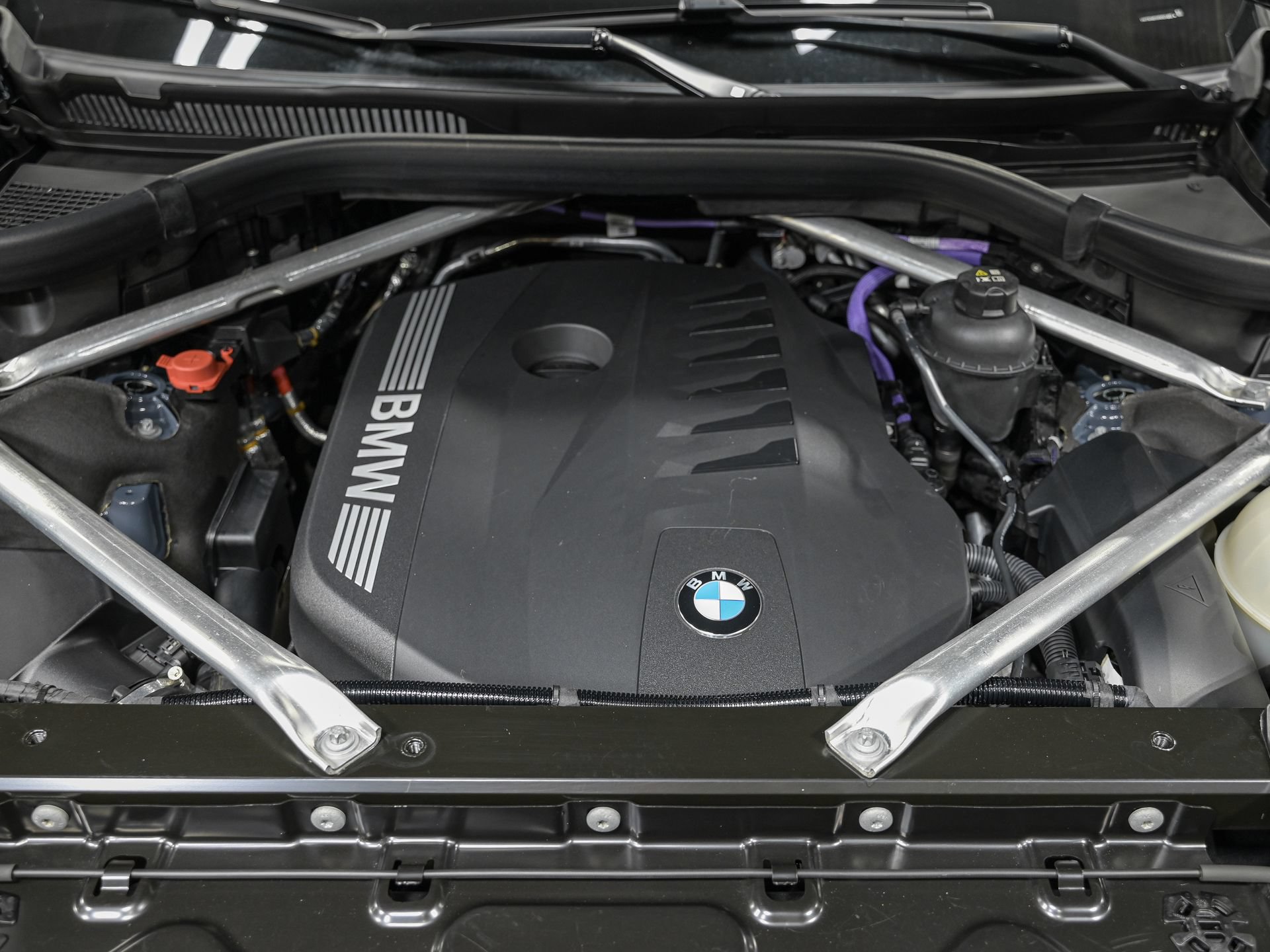 Used 2023 BMW X7 xDrive40i w/ Premium Package AWD/4WD image 11