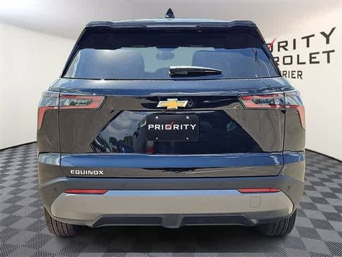 New 2025 Chevrolet Equinox LT image 5