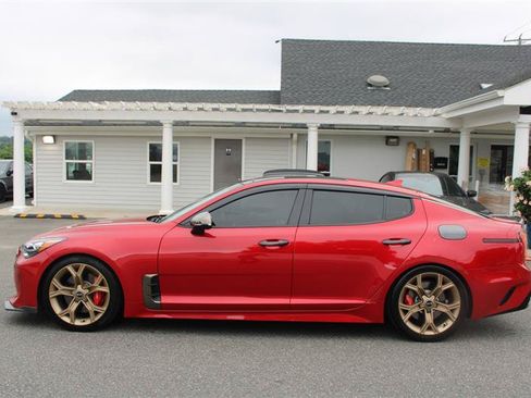 Used 2021 Kia Stinger GT2 RWD image 4