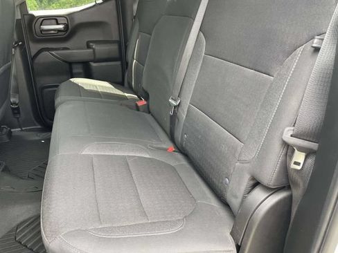 Certified 2022 Chevrolet Silverado 1500 LT AWD/4WD image 18