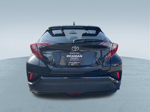 Used 2018 Toyota C-HR XLE FWD image 7