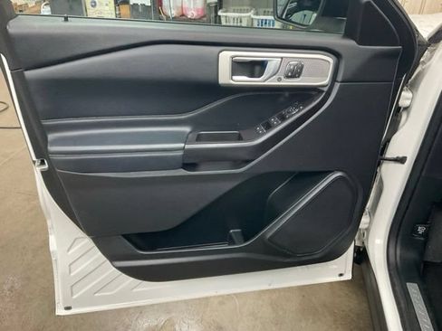 Used 2020 Ford Explorer Limited AWD/4WD image 5