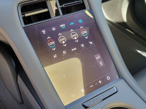 New 2026 Porsche Taycan 4S AWD/4WD image 21