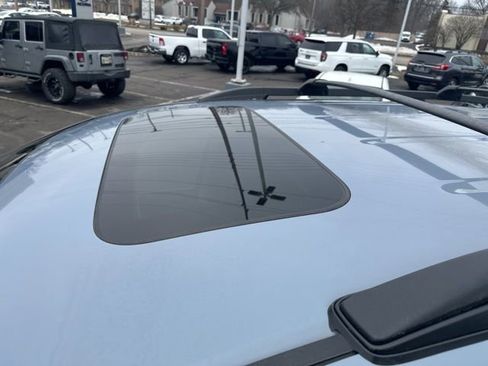 Used 2025 Honda Odyssey Elite image 7