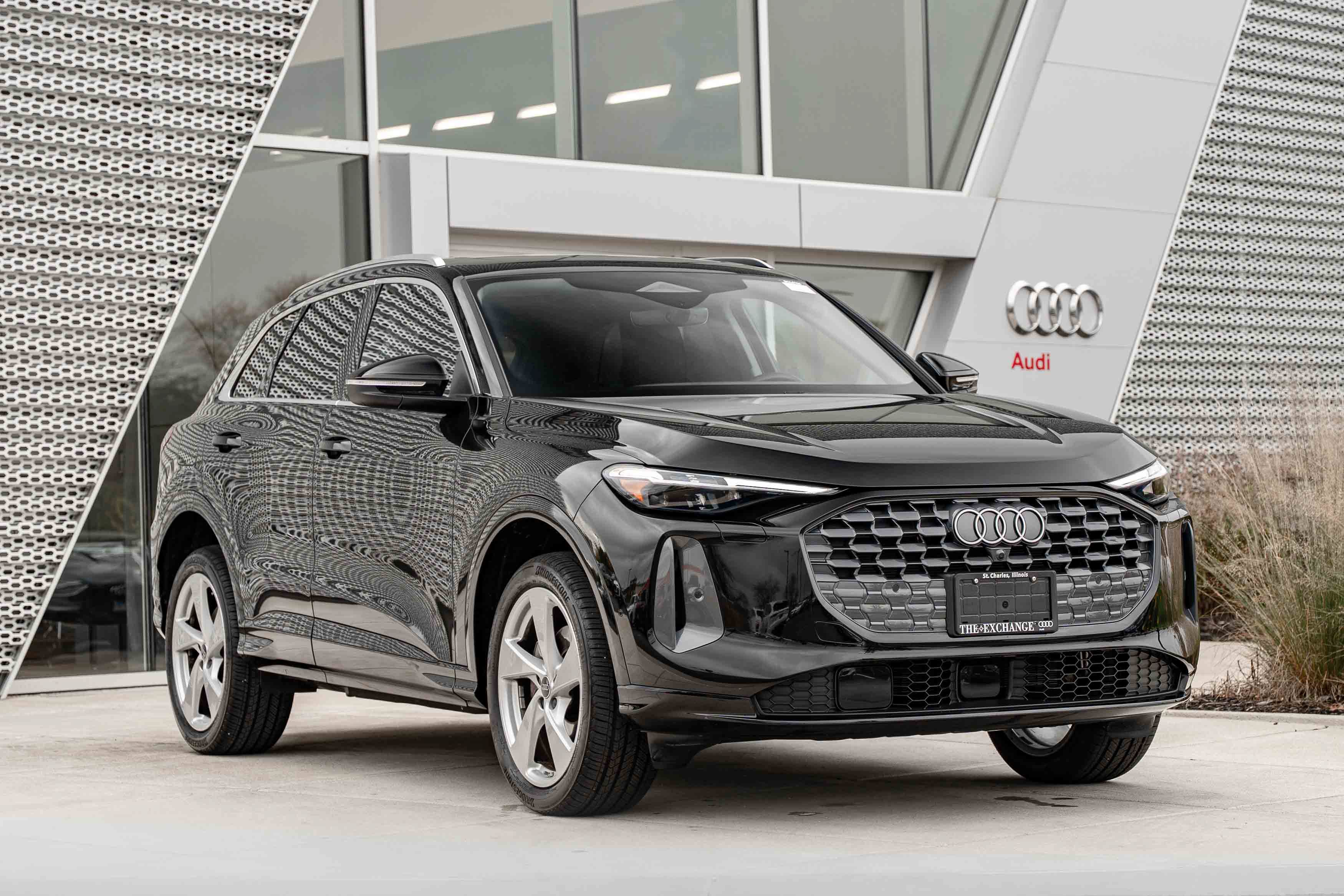 Certified 2025 Audi Q5 Premium Plus AWD/4WD image 1