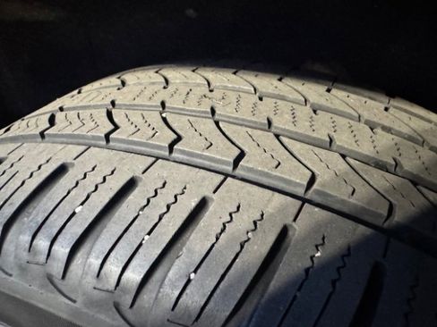 Used 2011 Jeep Grand Cherokee Overland image 33