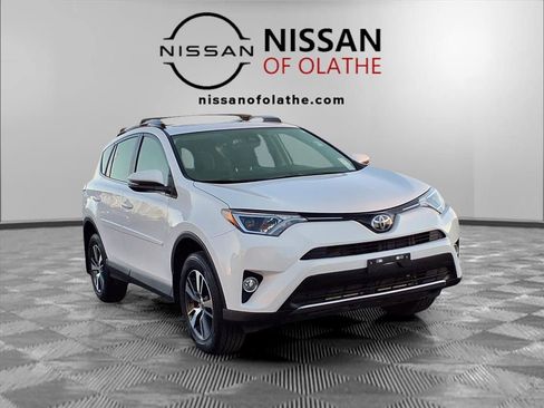 Used 2017 Toyota RAV4 XLE image 30