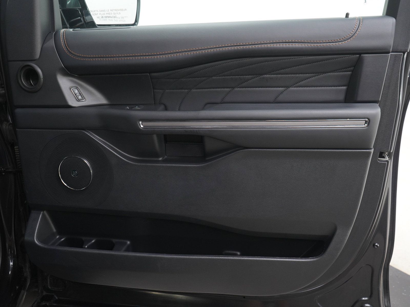 Used 2024 Ford Expedition Max Platinum AWD/4WD image 9