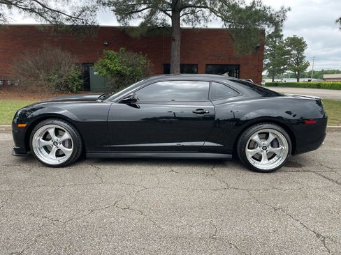 Used 2011 Chevrolet Camaro SS w/ RS Package image 2
