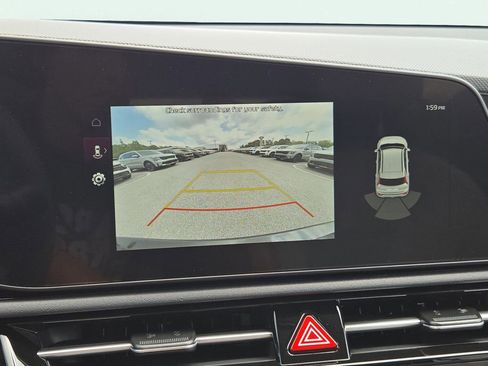 New 2025 Kia Niro EX Touring image 29