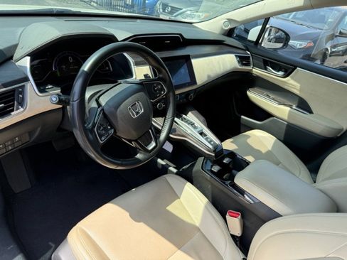 Used 2018 Honda Clarity Touring image 15