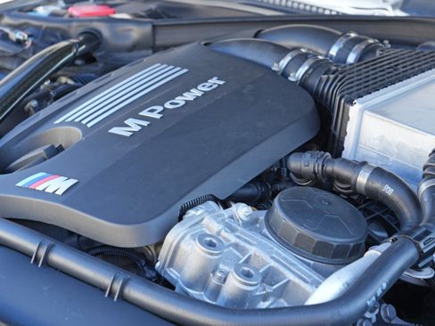 Used 2018 BMW M4 Coupe RWD image 8