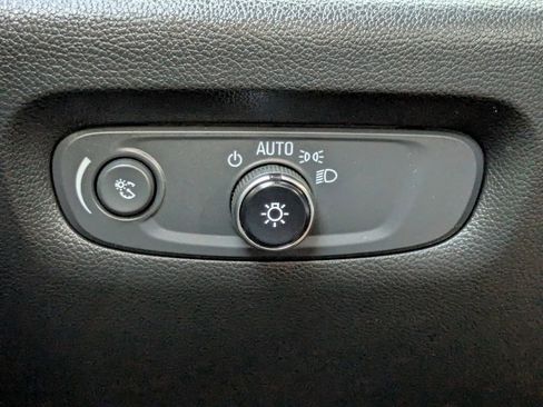 Used 2023 Chevrolet Traverse Premier w/ Redline Edition FWD image 44
