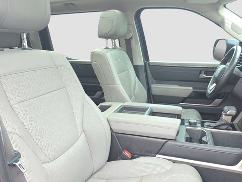 Used 2022 Toyota Tundra Limited w/ Power Package AWD/4WD image 19