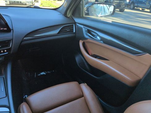 Used 2025 Cadillac CT5 V image 16