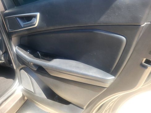 Used 2019 Ford Edge SEL w/ Equipment Group 201A FWD image 22