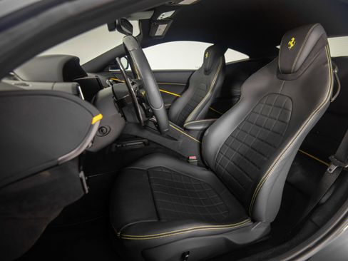 Certified 2024 Ferrari Roma image 12