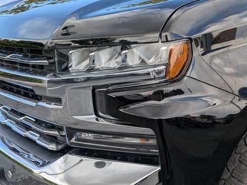 Used 2020 Chevrolet Silverado 1500 LTZ AWD/4WD image 12