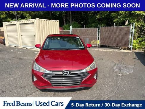 Used 2019 Hyundai Elantra Value Edition FWD image 2