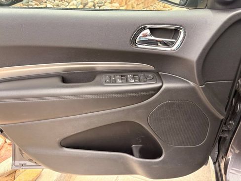 Used 2017 Dodge Durango SXT w/ 3rd Row Seating Group AWD/4WD image 10