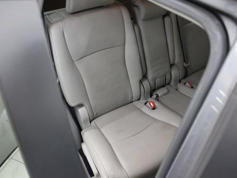 Used 2012 Toyota Highlander Limited w/ Tow Pkg AWD/4WD image 54