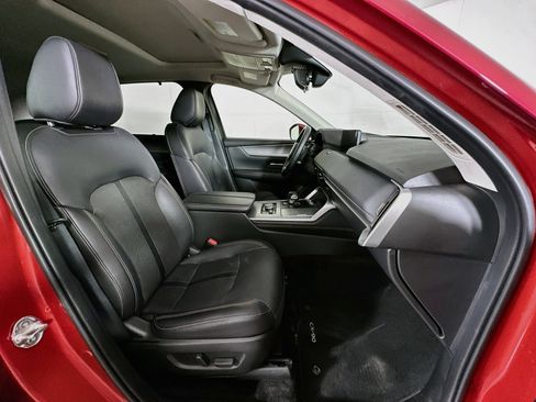 Used 2024 MAZDA CX-90 3.3 Turbo w/ Preferred Plus AWD/4WD image 33