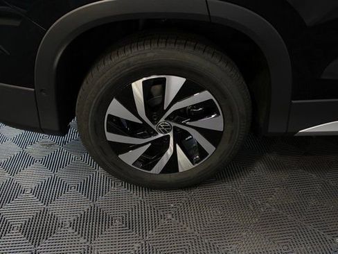 New 2025 Volkswagen Tiguan S FWD image 23
