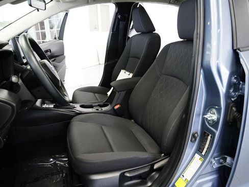 Used 2025 Toyota Corolla LE image 12