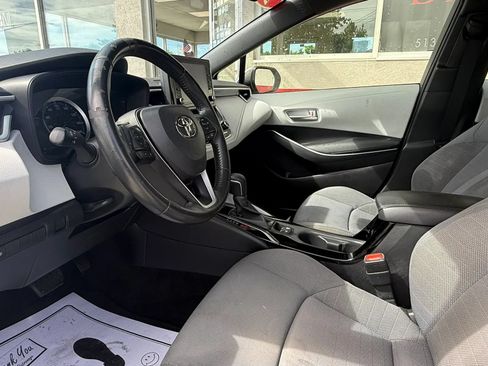 Used 2022 Toyota Corolla SE FWD image 11