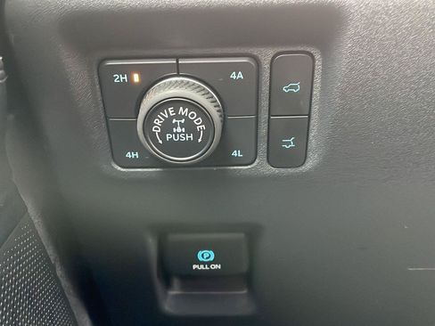 Used 2025 Ford Expedition Tremor AWD/4WD image 13