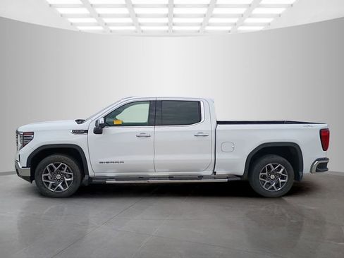 Used 2023 GMC Sierra 1500 SLT w/ SLT Convenience Package AWD/4WD image 5