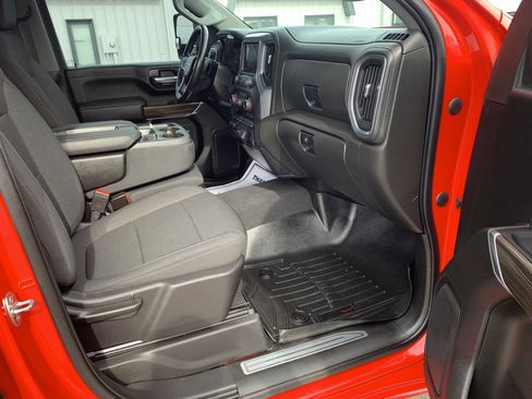 Used 2022 Chevrolet Silverado 2500 LT w/ Convenience Package image 24