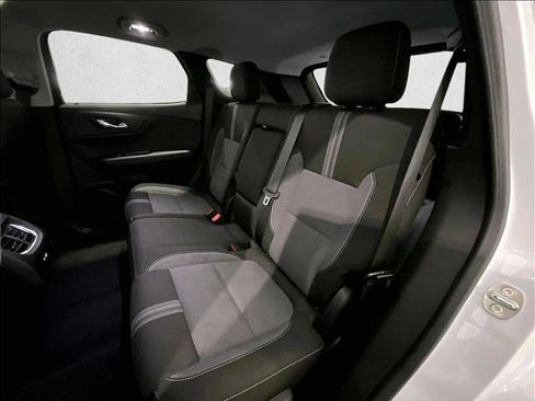 Used 2023 Chevrolet Blazer LT FWD image 28