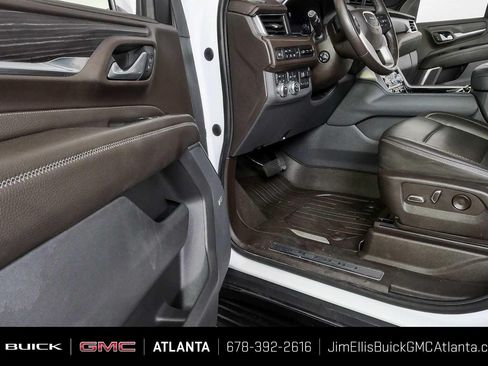 Used 2022 GMC Yukon XL Denali w/ Max Trailering Package AWD/4WD image 18