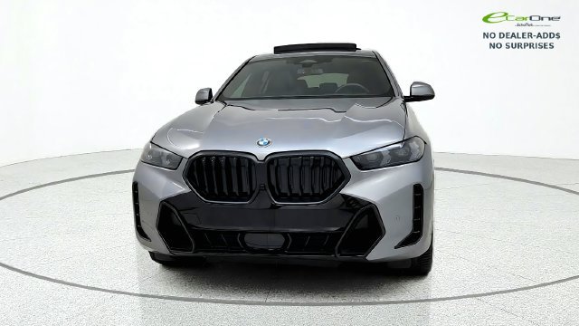Used 2026 BMW X6 xDrive40i w/ Premium Package AWD/4WD image 2