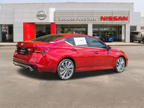 New 2026 Nissan Altima 2.5 SV w/ SV Premium Package FWD image 3