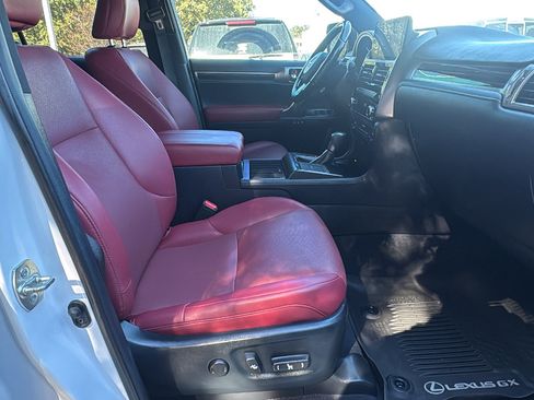Used 2022 Lexus GX 460 Premium image 28