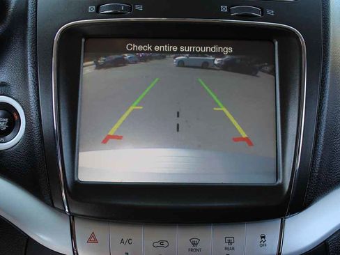 Used 2019 Dodge Journey GT image 21