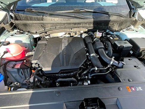 Used 2025 Hyundai Santa Cruz Limited image 9